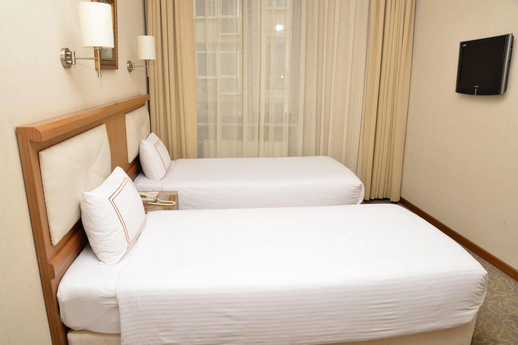 Ilkay Hotel Isztambul Kültér fotó