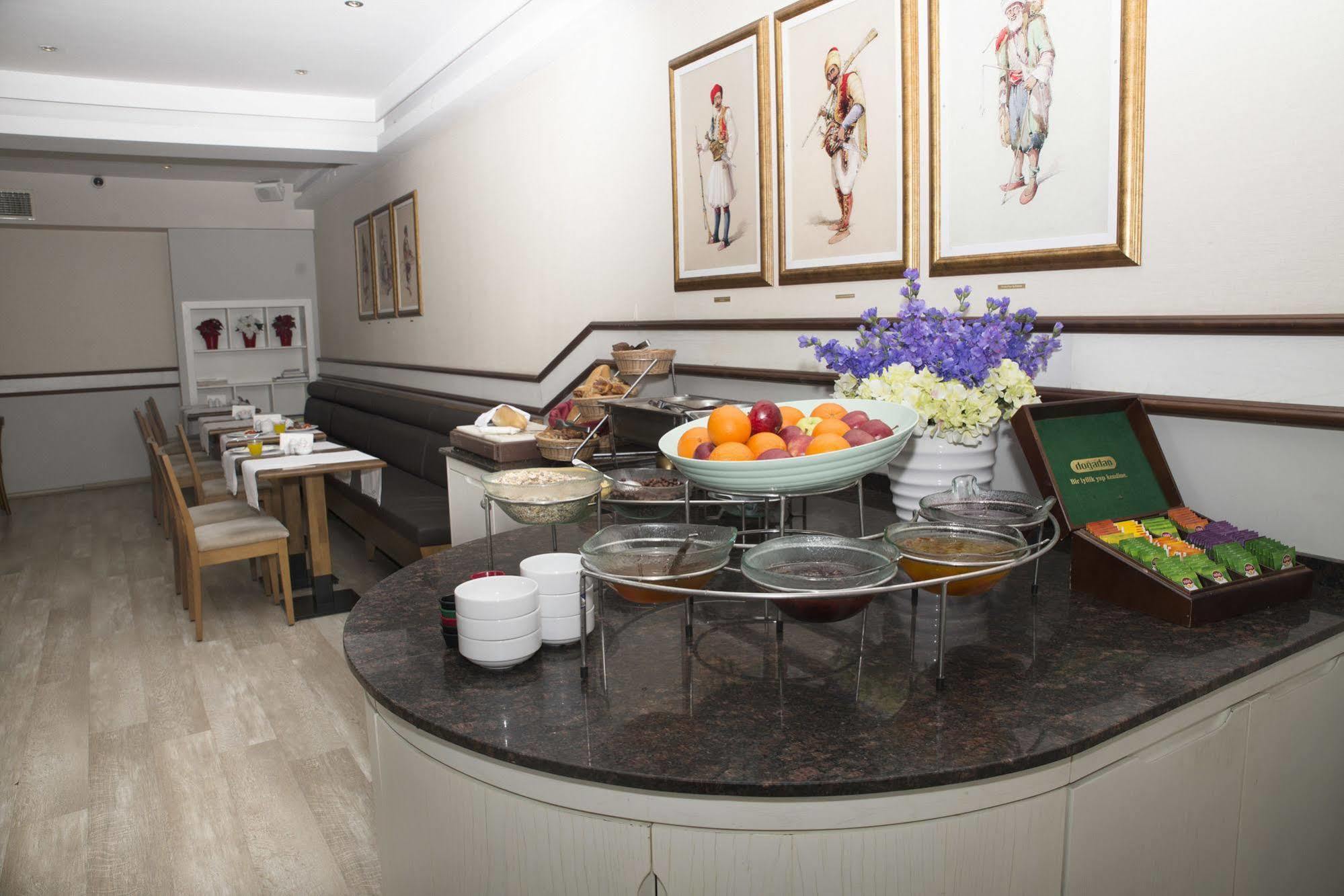 Ilkay Hotel Isztambul Kültér fotó