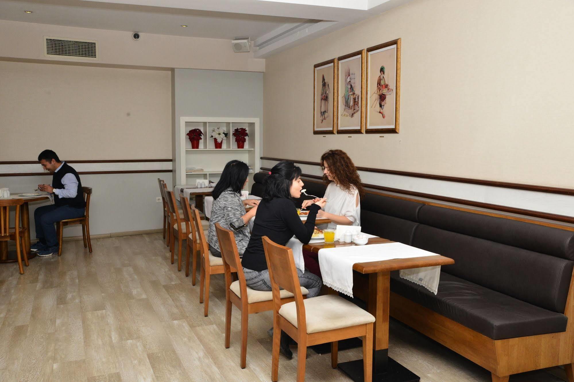 Ilkay Hotel Isztambul Kültér fotó
