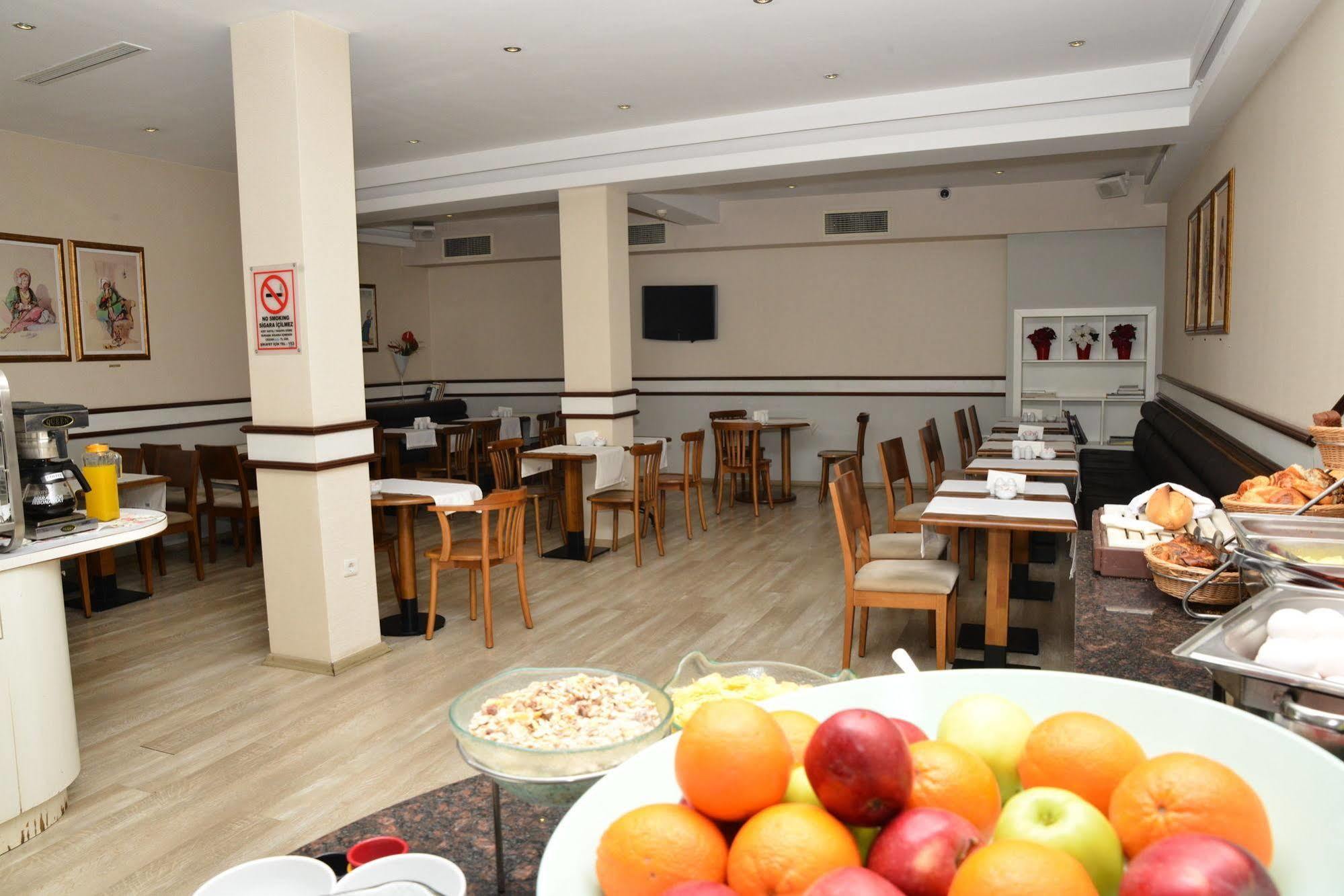 Ilkay Hotel Isztambul Kültér fotó